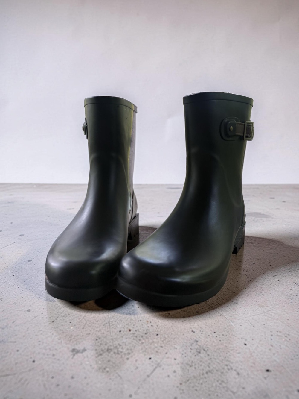 Chooka Black Waterproof Rain Boots Ankle Booties Women’s Size 10.